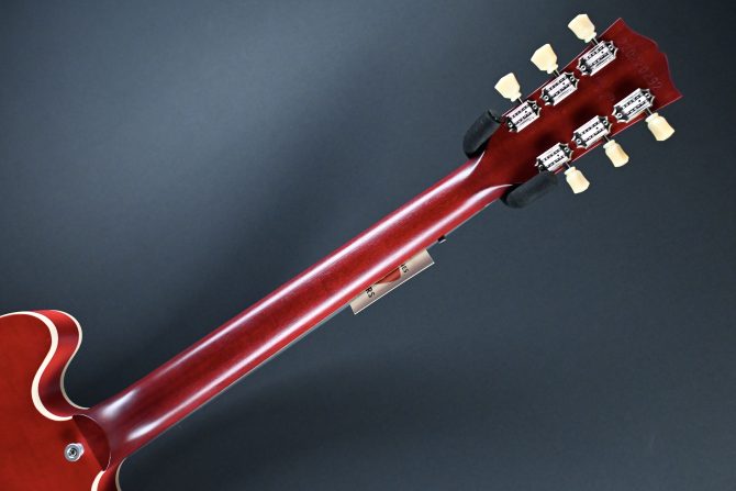 Gibson ES-335 Satin Cherry 2022