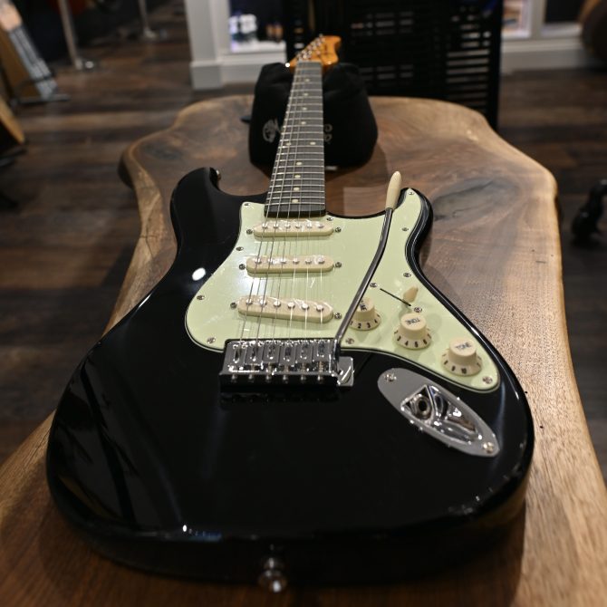 Jay Turser JT-30-BK-A 3/4 Size Double Cutaway Electric Guitar Black #271