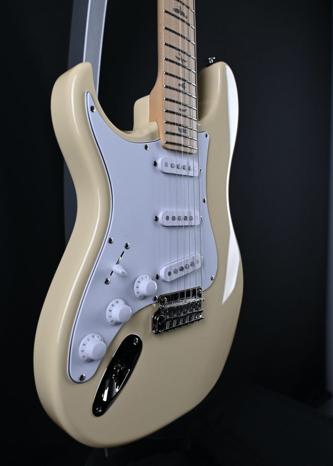 PRS SE SIlver Sky Maple "Lefty" Moon White #340