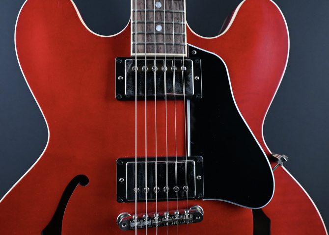 Gibson ES-335 Satin Cherry 2022