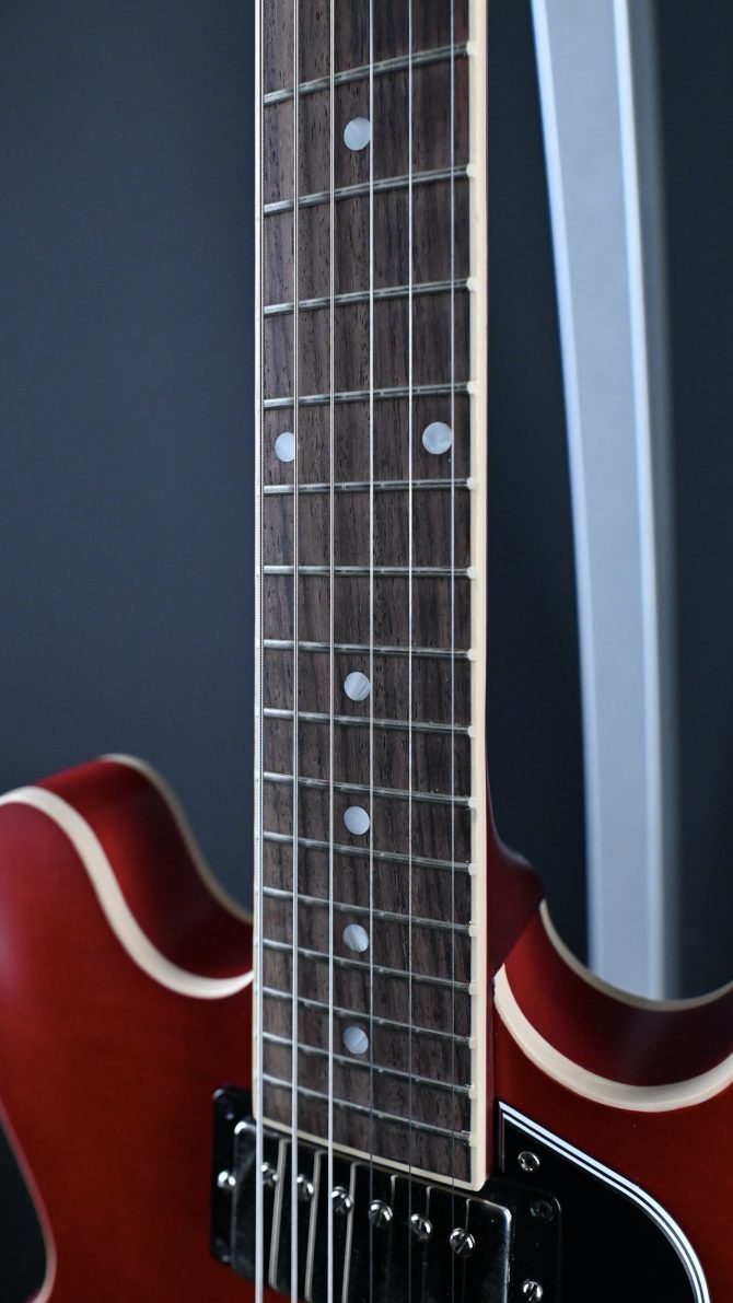 Gibson ES-335 Satin Cherry 2022