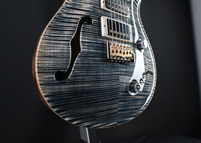 PRS 40th Anniversary Special Semi-Hollow Limited Edition Faded Whale Blue #132
