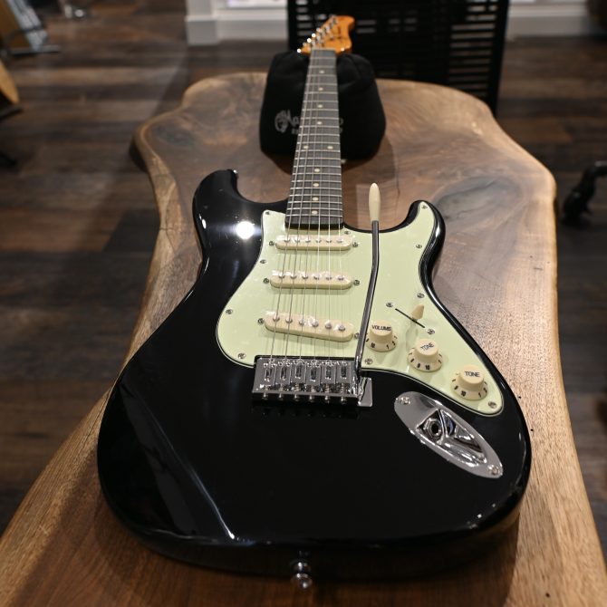 Jay Turser JT-30-BK-A 3/4 Size Double Cutaway Electric Guitar Black #273