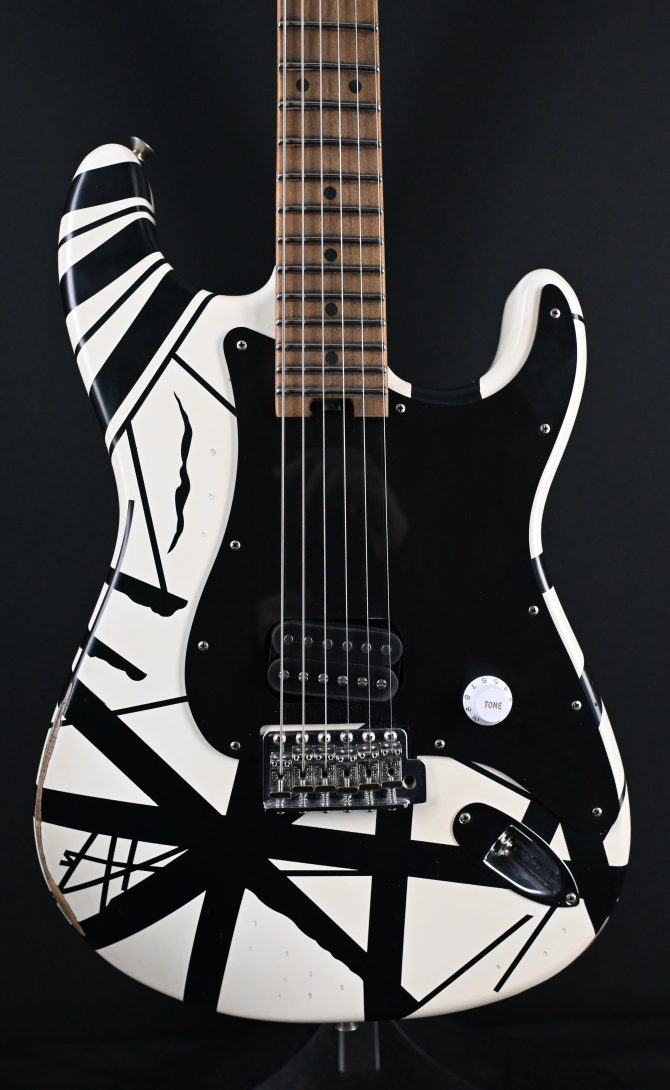 Fender Striped Series '78 Eruption Relic 2022