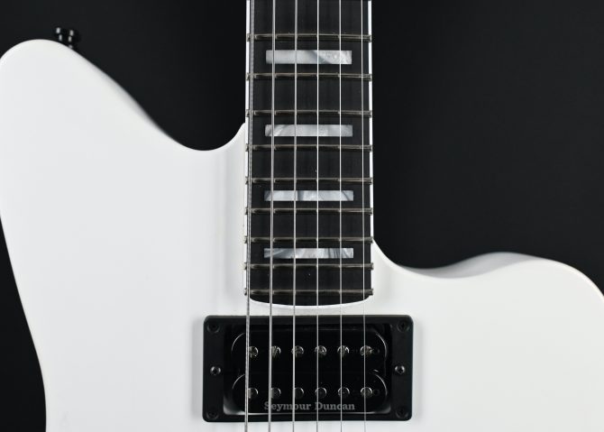 Fender Jim Root Jazzmaster V4 Flat White 2024