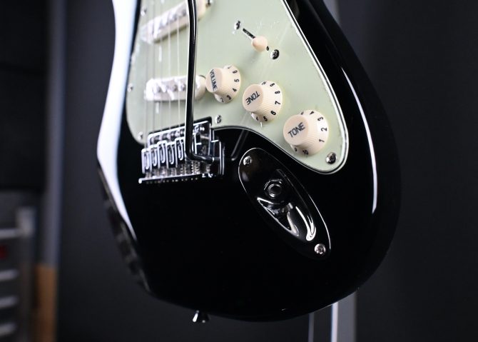 Jay Turser JT-30-BK-A 3/4 Size Double Cutaway Electric Guitar Black #271