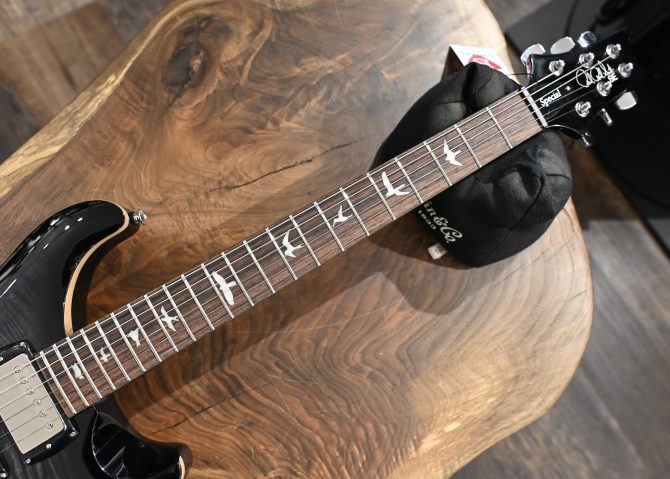 PRS SE Special Semi-Hollow Charcoal Burst #621