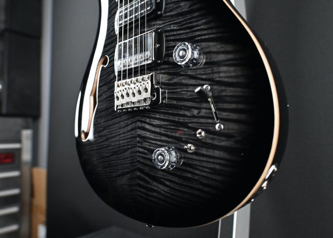 PRS SE Special Semi-Hollow Charcoal Burst #621