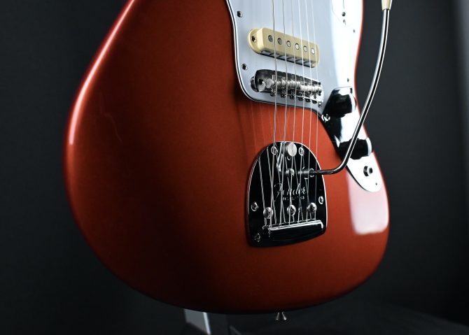Fender Johnny Marr Jaguar Metallic KO 2022