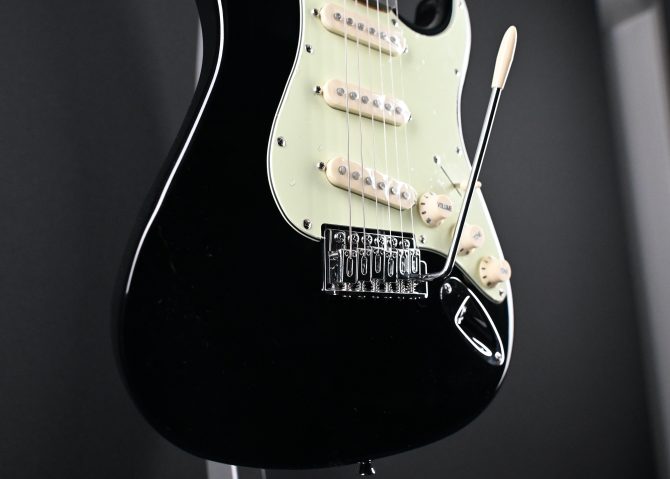 Jay Turser JT-30-BK-A 3/4 Size Double Cutaway Electric Guitar Black #273