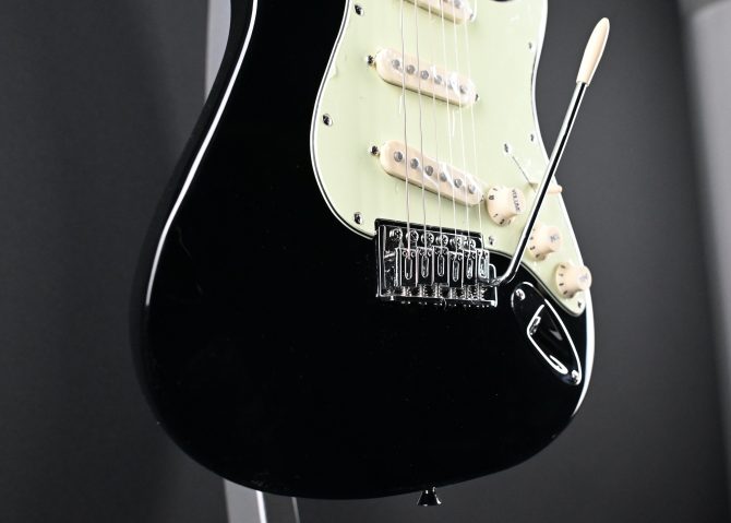 Jay Turser JT-30-BK-A 3/4 Size Double Cutaway Electric Guitar Black #271