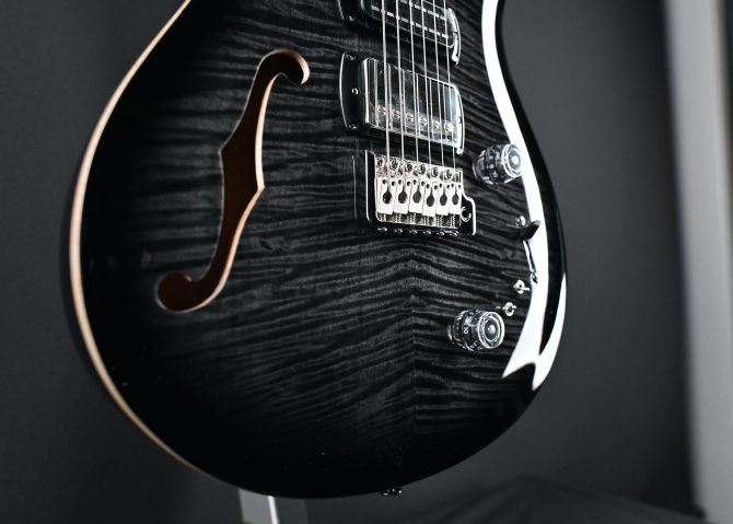 PRS SE Special Semi-Hollow Charcoal Burst #621