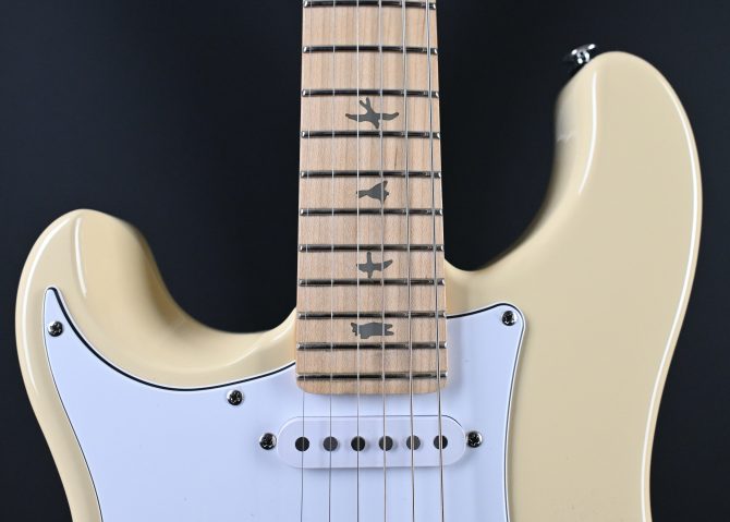 PRS SE SIlver Sky Maple "Lefty" Moon White #340