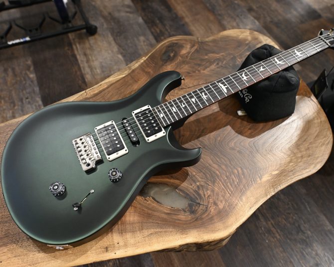 PRS CE 24 Special Satin Sprayer's Choice Black Iridescent #226