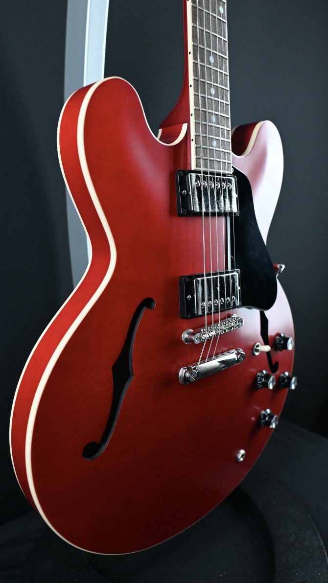 Gibson ES-335 Satin Cherry 2022