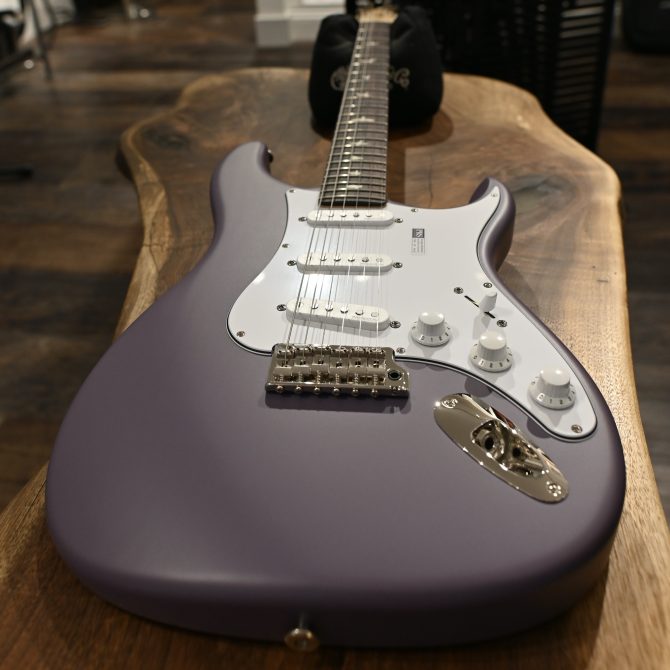 PRS Silver Sky Rosewood Satin Black Plum #843