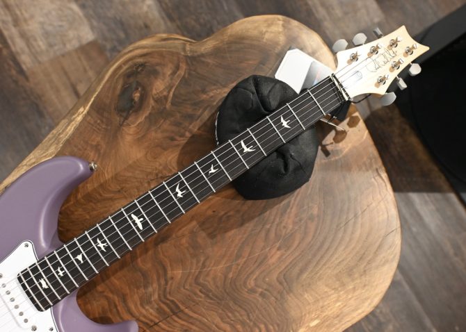 PRS Silver Sky Rosewood Satin Black Plum #944