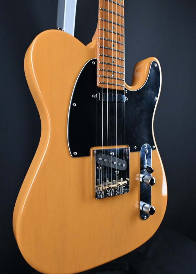 Sire Larry Carlton T3 Butterscotch Blonde 2025