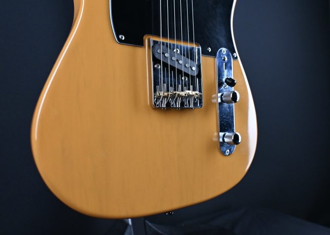 Sire Larry Carlton T3 Butterscotch Blonde 2025