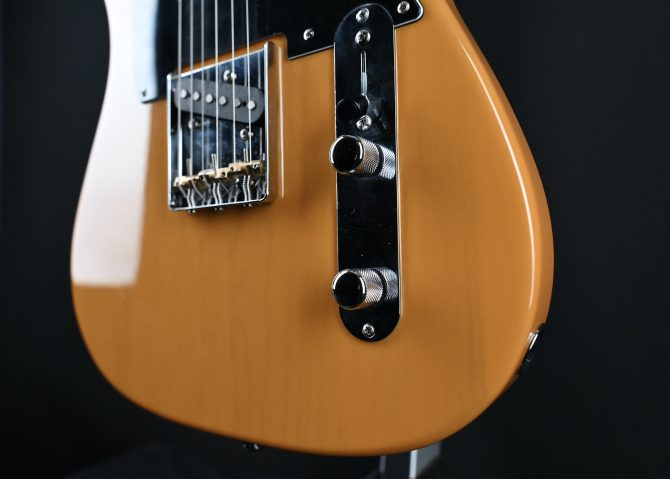 Sire Larry Carlton T3 Butterscotch Blonde 2025