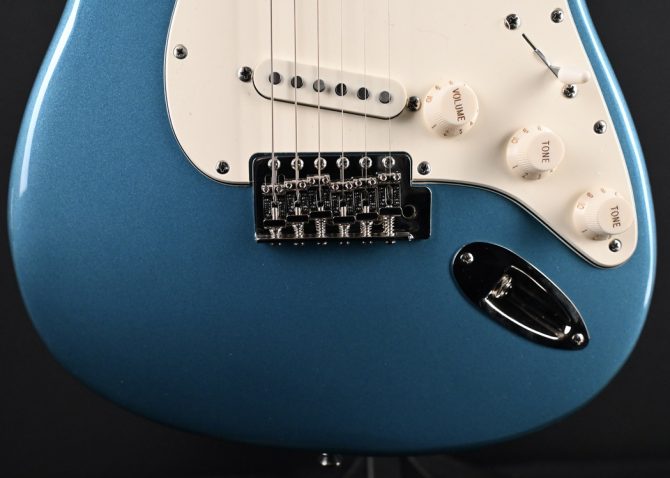 Squier Classic Vibe '60s Stratocaster Lake Placid Blue 2024