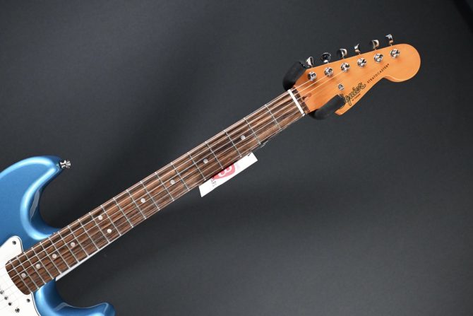 Squier Classic Vibe '60s Stratocaster Lake Placid Blue 2024