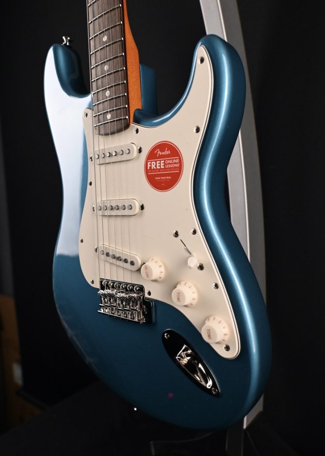 Squier Classic Vibe '60s Stratocaster Lake Placid Blue 2024