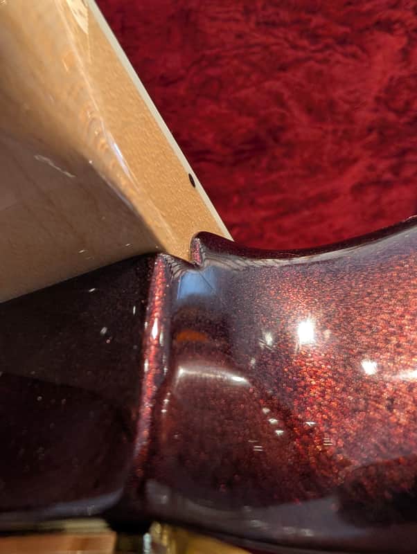 Squier 40th Anniversary Gold Edition Stratocaster Ruby Red