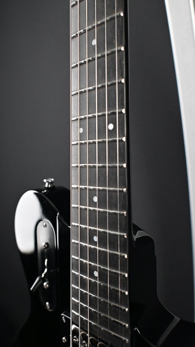 Eastman Juliet NYC Black Electric Guitar #465