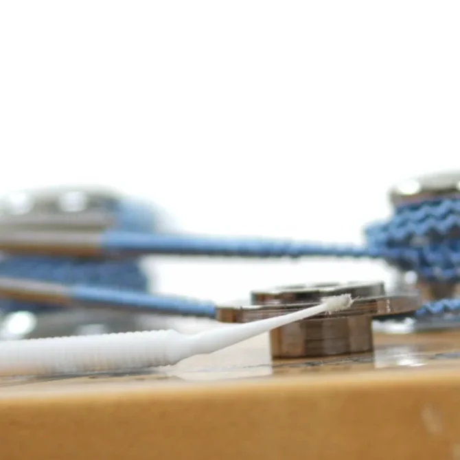 Music Nomad MN106 TUNE-IT – String Instrument Lubricant