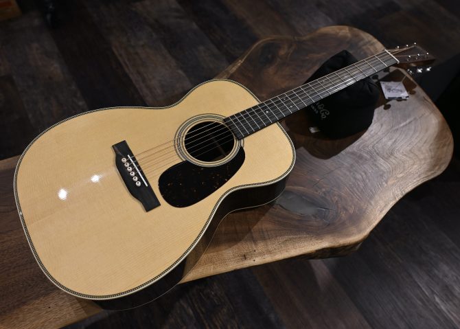 Martin Standard Series 00-28 #235