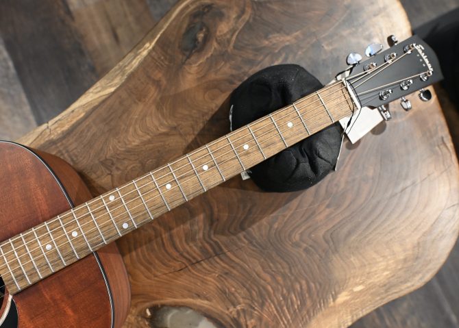 Eastman PCH1-D Dreadnought Classic #398