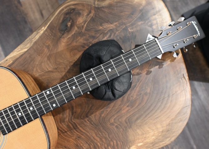 Eastman E3OM Deluxe Orchestra Model #607