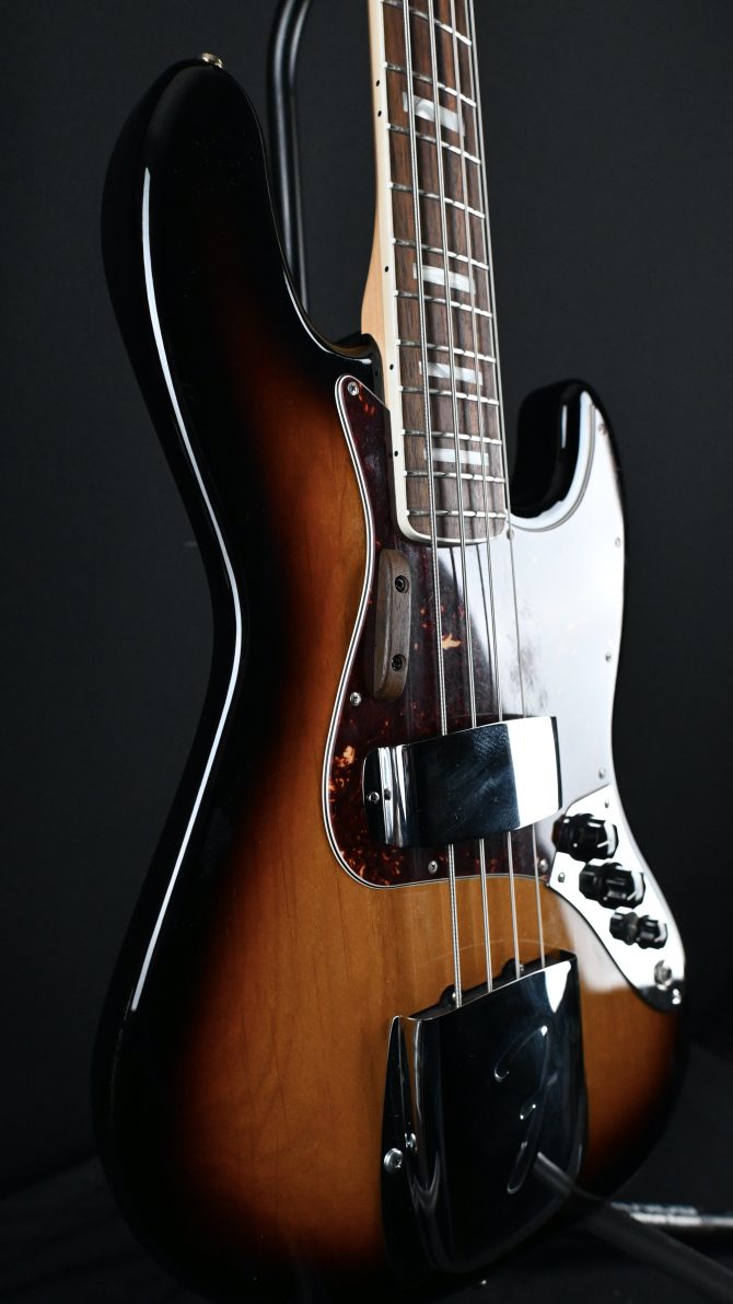 Fender '70s Jazz Bass 3-Color Sunburst w/ Rosewood Fingerboard 2013