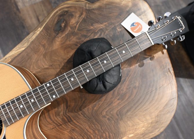 Eastman PCH2-GACE Thermo-Cure Natural Grand Auditorium #918