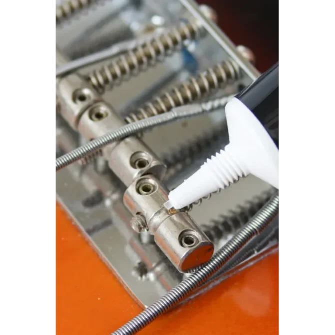 Music Nomad MN106 TUNE-IT – String Instrument Lubricant