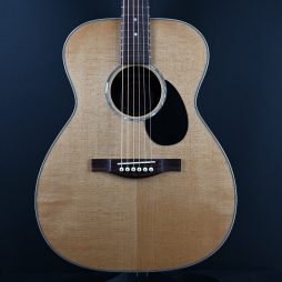 Eastman PCH2-OM Orchestra Model Natural #054