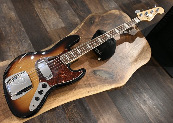 Fender '70s Jazz Bass 3-Color Sunburst w/ Rosewood Fingerboard 2013