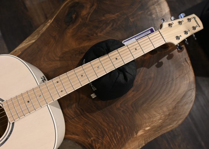 Ibanez AAD771M1E-OAW Open Pore Antique White