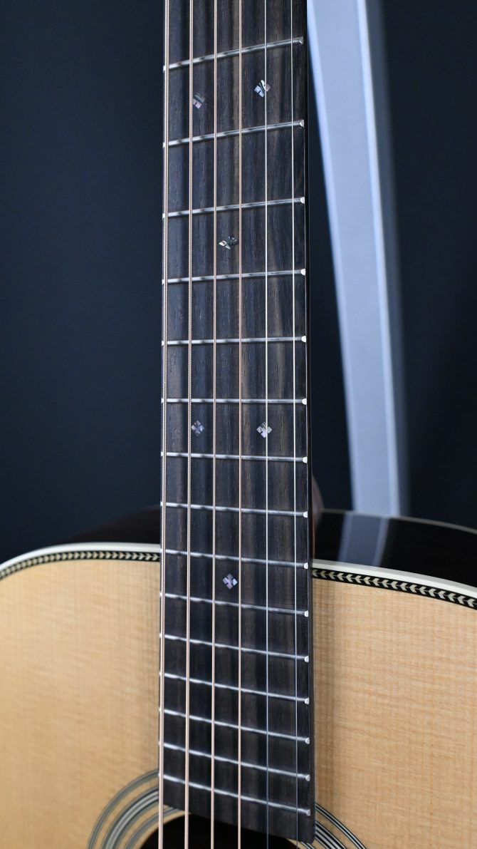 Martin Standard Series 00-28 #235