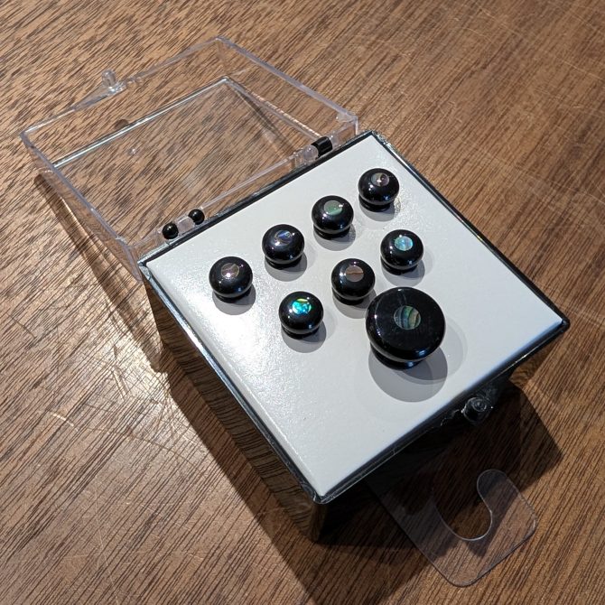 Martin Pearl Inlaid Bridge and Endpins (Black)