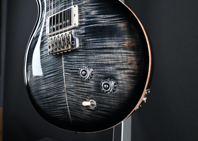 PRS Santana Retro Faded Whale Blue Smokeburst #577