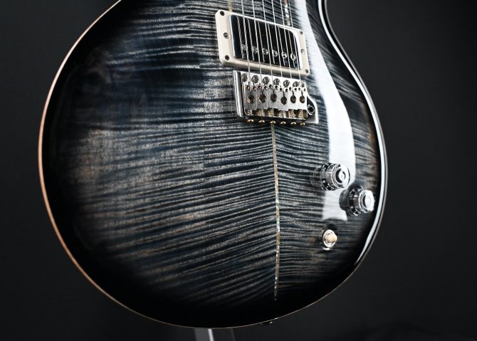 PRS Santana Retro Faded Whale Blue Smokeburst #577