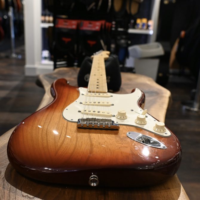 Fender American Standard Stratocaster Sienne Sunburst 2014