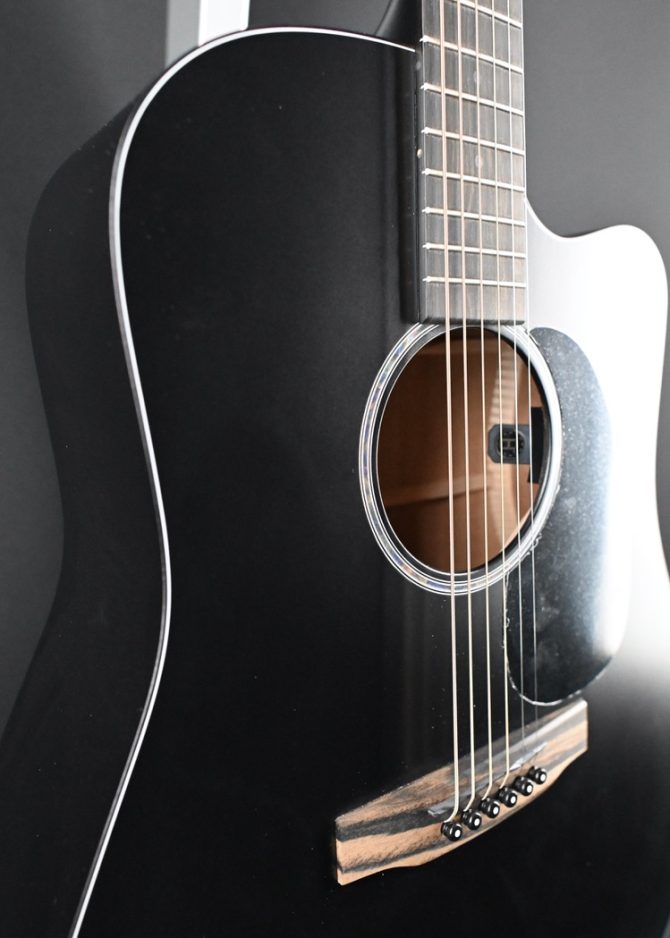 Martin DC-10E Modern Black #056