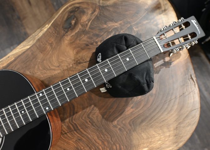 Eastman E1P Deluxe Sunburst Parlor Acoustic Guitar #720