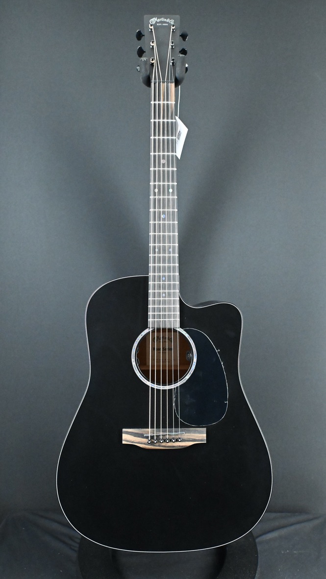 Martin DC-10E Modern Black #056