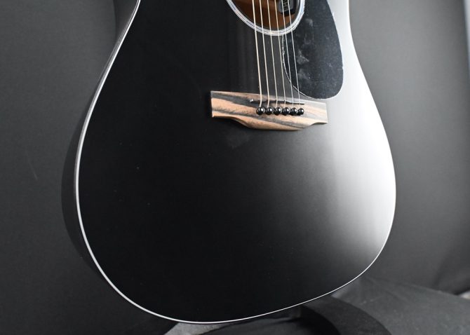 Martin DC-10E Modern Black #056