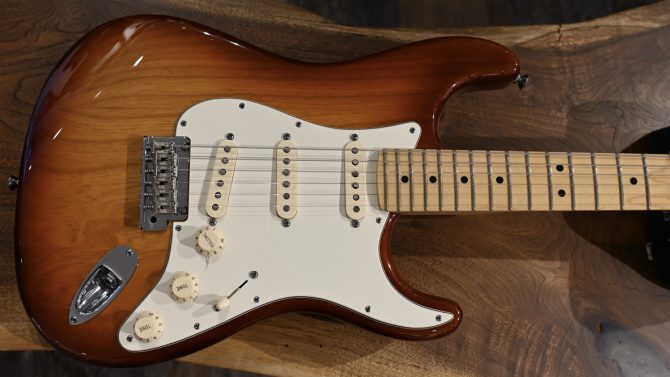 Fender American Standard Stratocaster Sienne Sunburst 2014