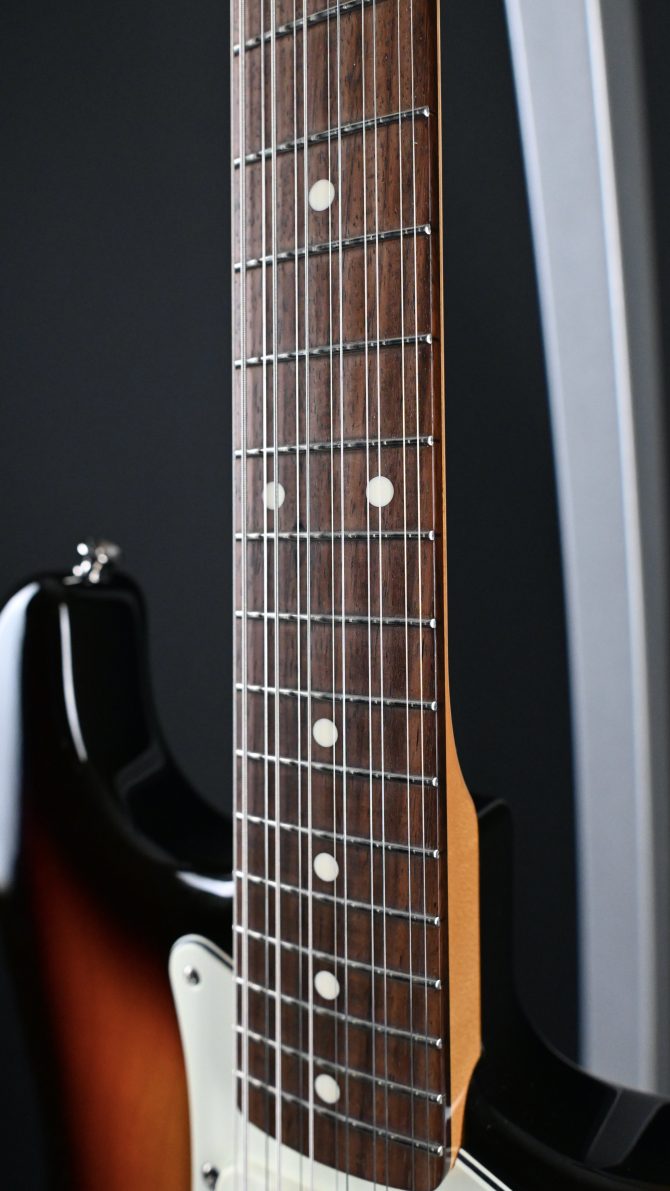 Fender Traditional Stratocaster XII 3-Tone Sunburst MIJ 12-String Electric Guitar - 2018